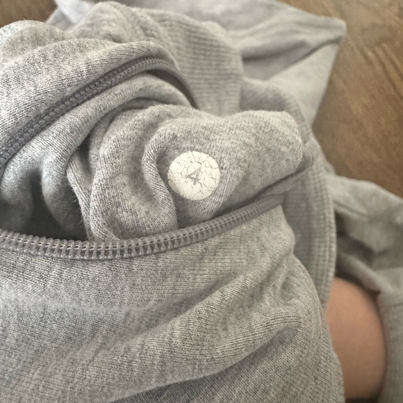 Lululemon rest day women’s gray cowl neck zip pocket pullover sweatshirt Sz 4 - Picture 9 of 9